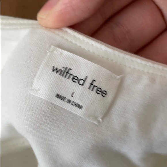 2 for $60 Wilfred Free Aritzia Libra Tank Tops - Picture 5 of 12